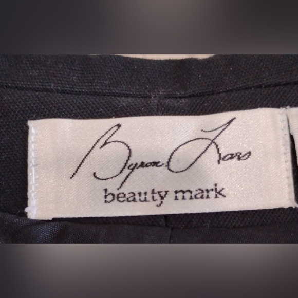UNIQUE BYRON LARS BEAUTY MARK JACKET NWOT - Picture 9 of 13
